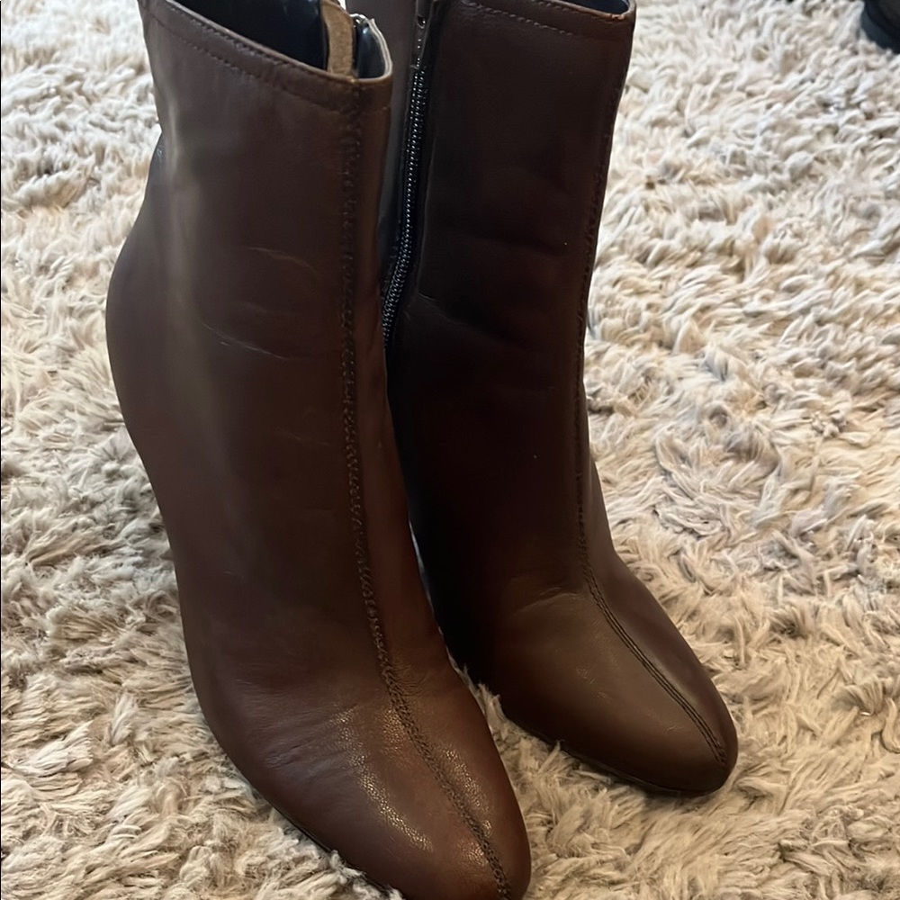 OSCAR DE LA RENTA Leather Boots